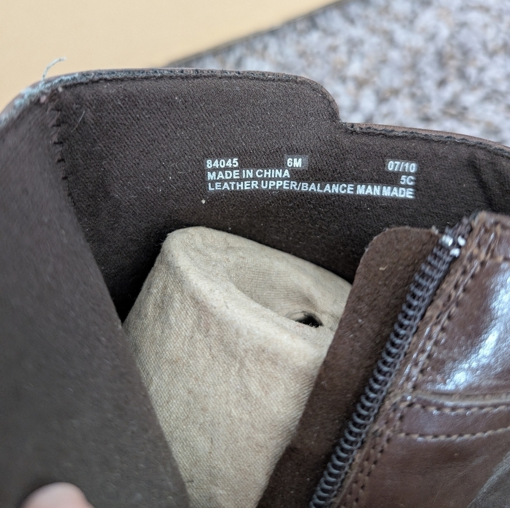 Clark’s Brown Leather Booties - Picture 8 of 12